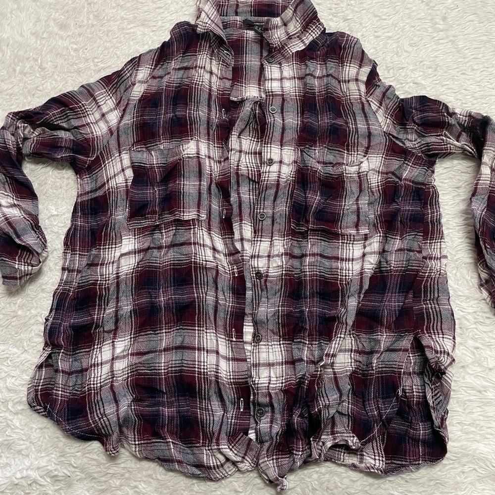 🐳[3/$15]🐳 
 👗forever21 maroon plaid shirt